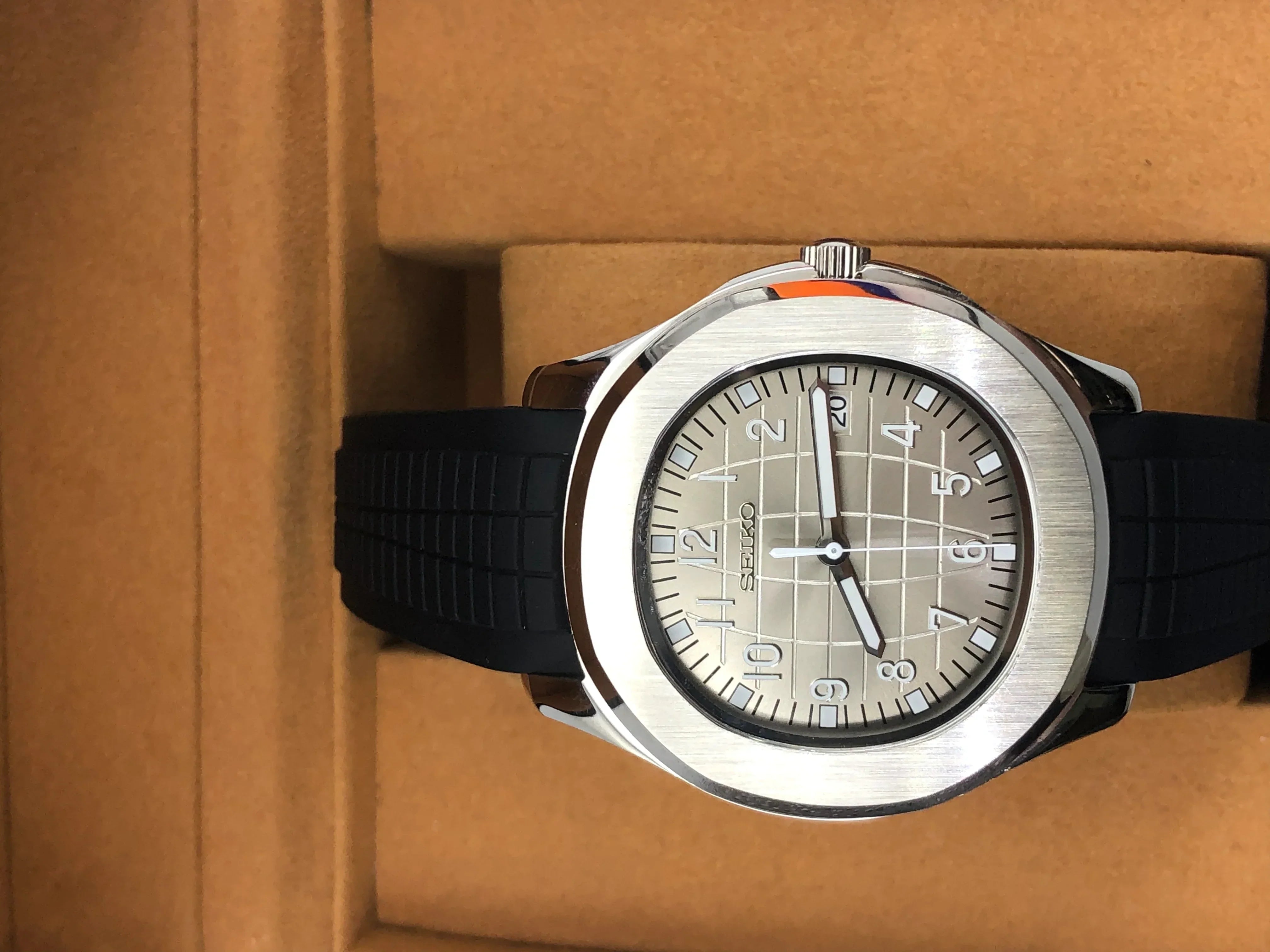 Seiko Mod Aquanaut Silber