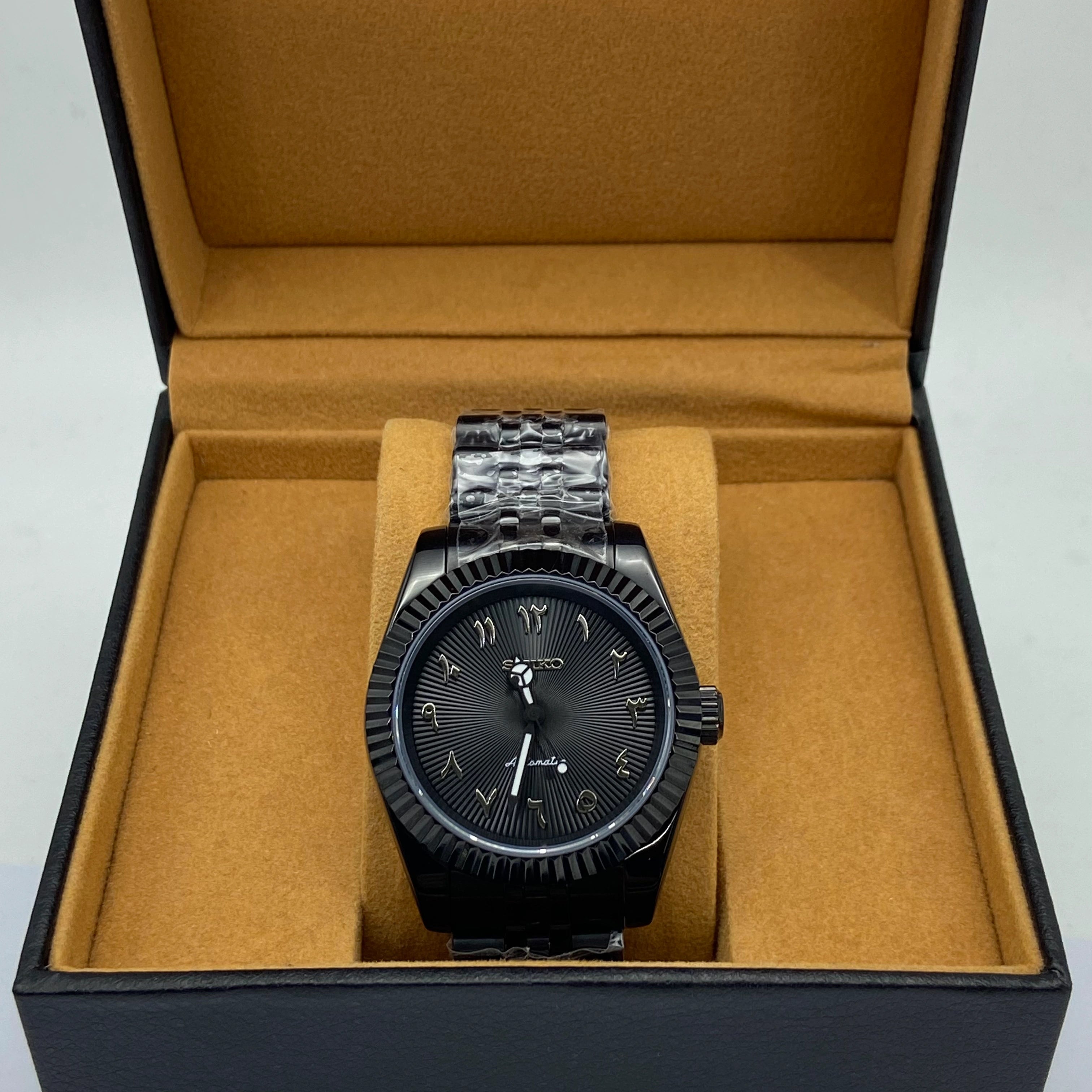Seiko Mod Datejust Arabic Panthera Black