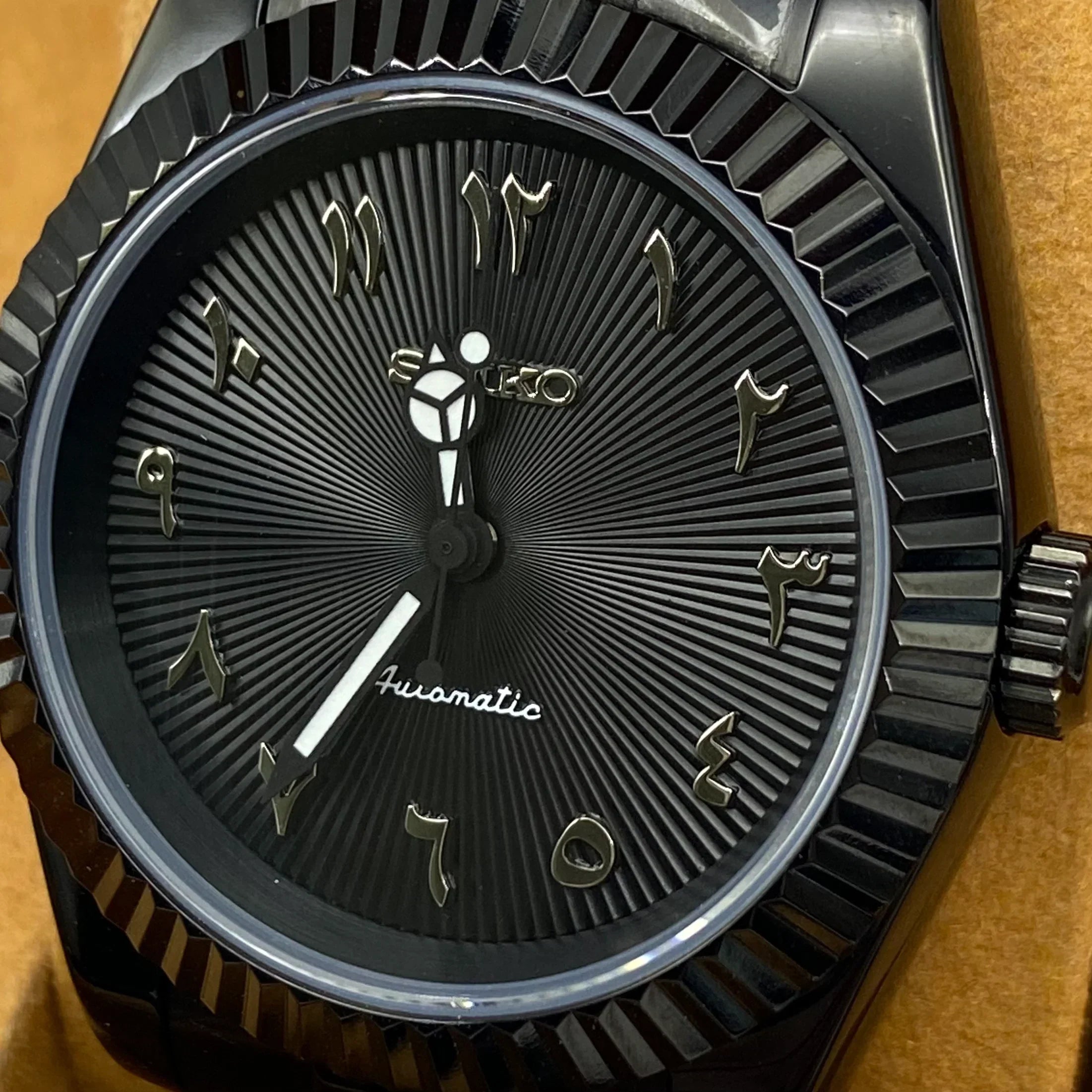 Seiko Mod Datejust Arabic Panthera Black