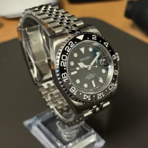 seiko-mod-gmt-bruce-wayne-side